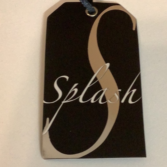 Splash Size XL Black Ribbed Crop Tank Top. New With Tags - Picture 5 of 7